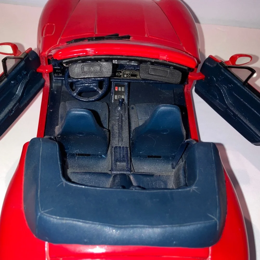 1994‎ Porsche 911 Carrera Cabriolet Scale 1/18